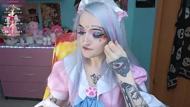 Manuela unicorn online show from March 30, 8:30 pm