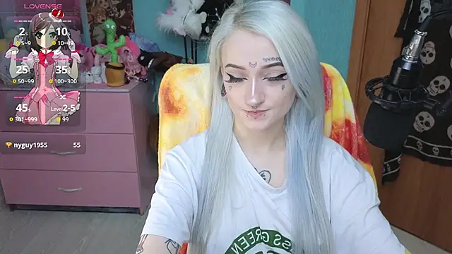 Manuela unicorn online show from April 17, 9:50 pm