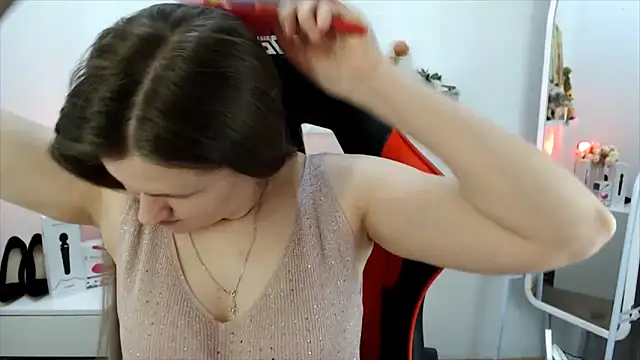 Lucky Lana online show from March 16, 3:09 am