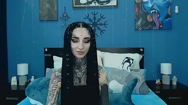 Velvetbat online show from April 17, 7:10 am