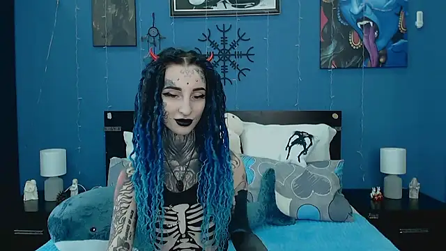 Velvetbat online show from April 5, 7:07 am