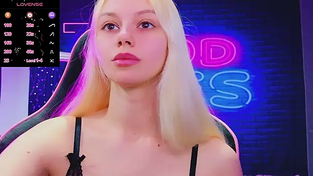 AlessiaCroft online show from March 23, 5:02 am