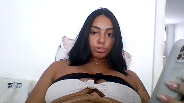 querida777 online show from February 25, 6:39 pm