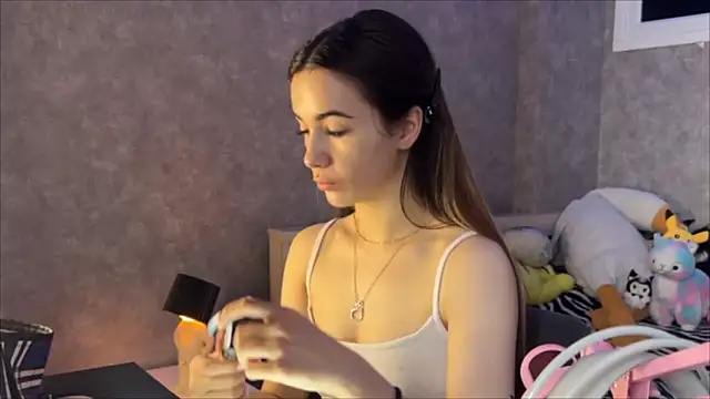 CupSizeGirl online show from March 27, 2:13 am