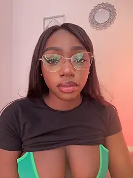 alissradiante1 online show from April 1, 2:12 am