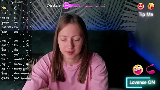 ChristyCrayme online show from June 20, 10:35 pm