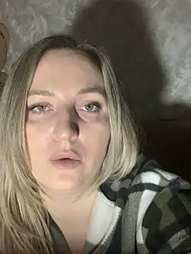 hotsteacher online show from February 26, 12:31 am