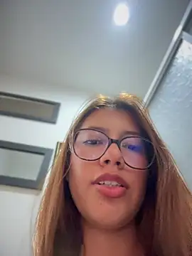 sara calderon online show from April 18, 7:07 pm