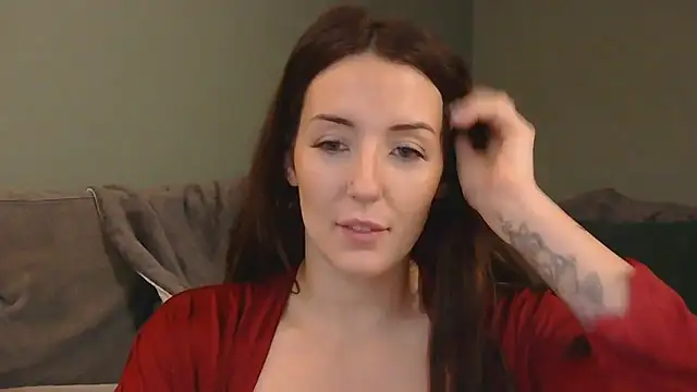 ivy-anne online show from December 15, 9:03 am