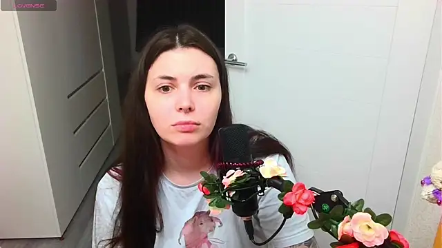 peachyness online show from April 16, 9:39 pm