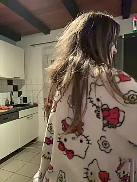 SweetTeenGirl online show from December 17, 5:11 am