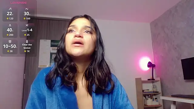Roxxi 2110 online show from July 5, 4:40 am