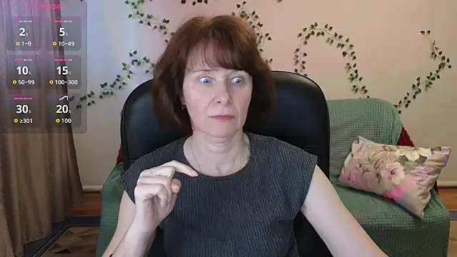 Lia Tito online show from April 6, 2:07 pm