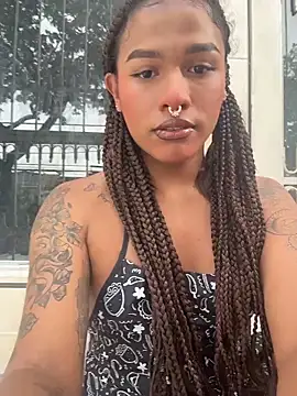 cam11 07 online show from April 8, 9:28 pm