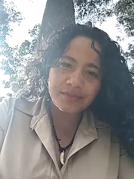 Yaya watson online show from June 3, 8:14 pm