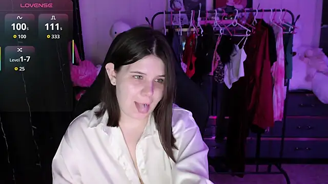 AmyVibess online show from July 17, 7:50 pm