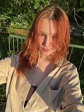 katexxxx online show from June 9, 5:45 pm