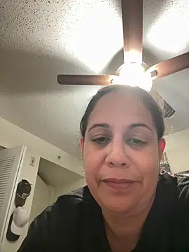 PrettyKittyMia online show from April 12, 2:03 am