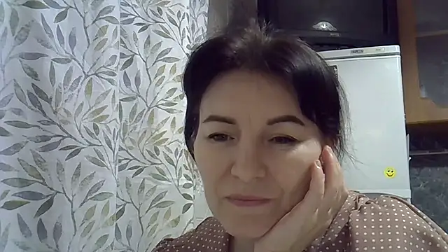 Krystal 82 online show from January 18, 8:05 pm