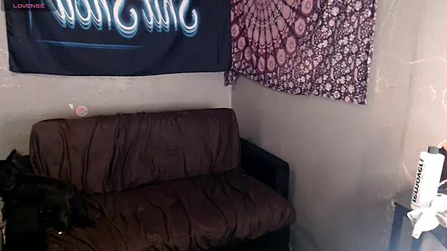 London Ray online show from March 20, 12:37 am