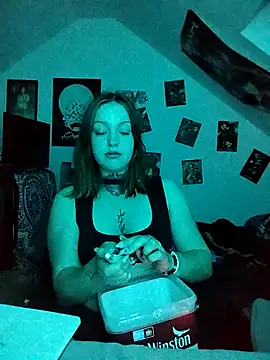 Amatrice X online show from May 5, 8:45 pm