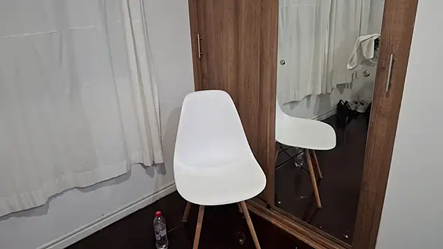 kayleesims  online show from April 9, 11:32 pm