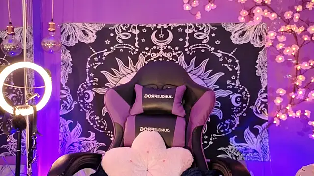 Gaia Gatex online show from April 10, 1:06 pm