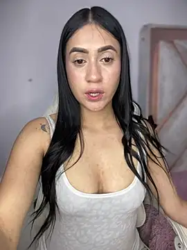 isabela l online show from March 8, 3:21 am