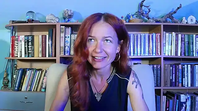Foxilady357 online show from July 6, 1:49 pm