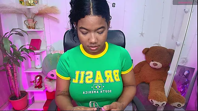 sharlottxl online show from May 11, 8:38 am