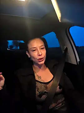 littleladyshelly online show from March 12, 5:59 pm