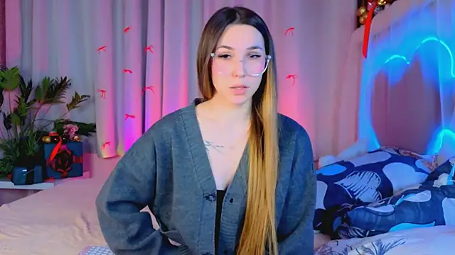 -CindyLou online show from January 6, 5:22 am