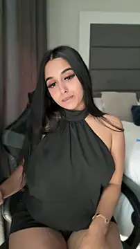 LilMisIndianx online show from May 15, 11:13 am