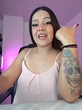 Abbyjoness21 online show from December 15, 6:24 pm