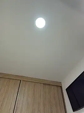 Rose-andres online show from May 15, 10:45 pm