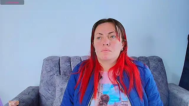 carolinhe  online show from October 16, 8:22 pm