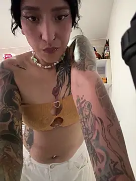 Scaarlettfox online show from April 4, 7:45 pm