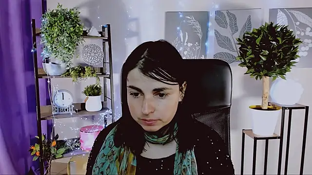 MartaEdams online show from April 16, 6:25 am