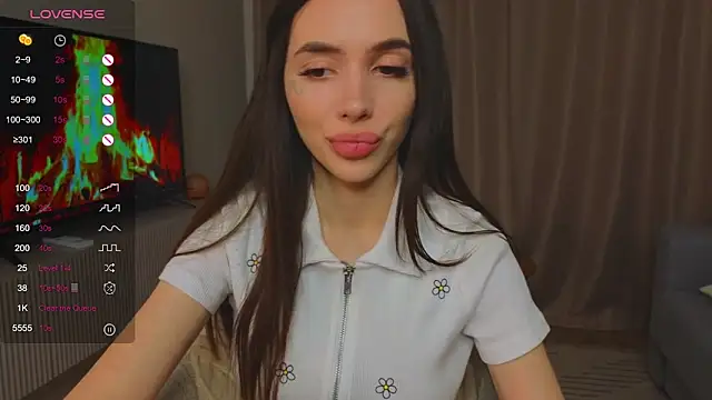 shuggybaby online show from April 7, 9:50 pm