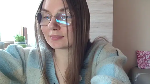 LooveELLYx online show from March 31, 6:57 am