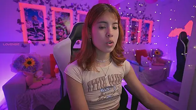 DahliaGrey online show from May 29, 12:25 pm