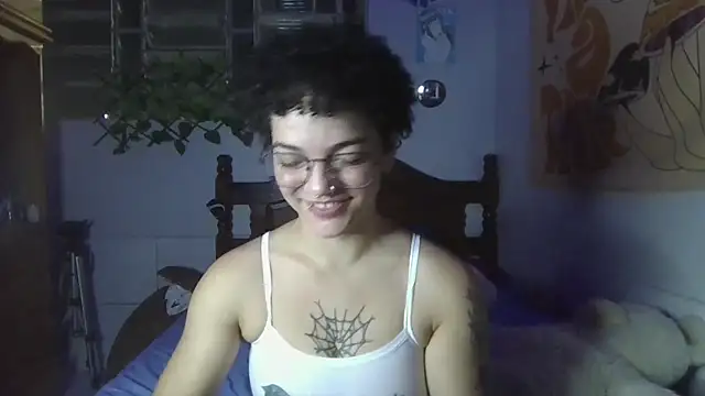 CamillyBlum online show from April 10, 12:38 am