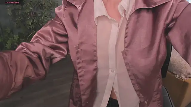 chloe dreammm online show from March 8, 5:33 am