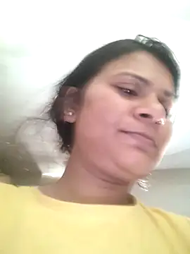 couple 71 online show from May 18, 7:58 am