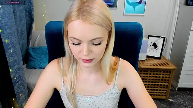 KatherineePierce online show from June 29, 9:58 pm
