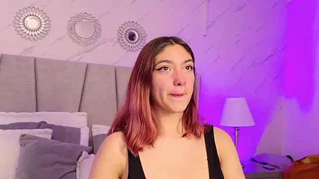 Victoria Beaumont online show from July 6, 8:33 pm