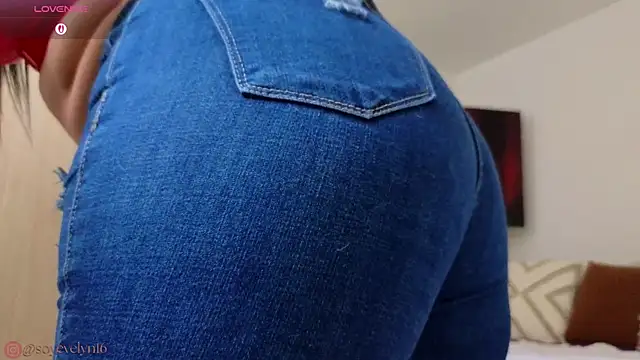 Evelyn  16 online show from November 11, 7:33 pm