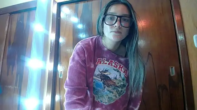 miss lilieth online show from April 16, 11:07 pm