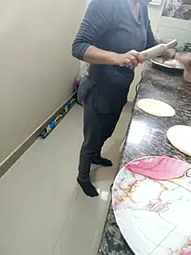 Pihu Chopra online show from February 11, 4:47 am