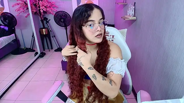 Maggy t18 online show from April 11, 3:45 am